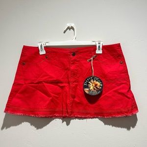 NWT PARIS BLUES WOMENS SKIRT SIZE 13
